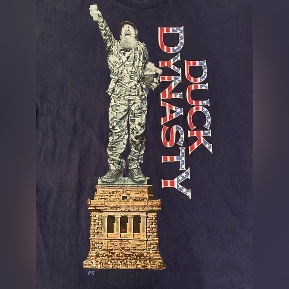 Delta Pro Weight Duck Dynasty Statue of Liberty USA FLAG Navy Blue T-Shirt Sz XL - Picture 2 of 8